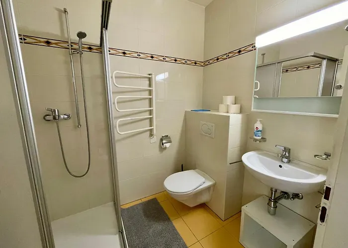 A 9 Minutes A Pied De La Gare De *