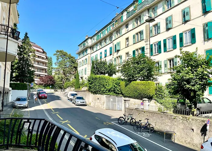 A 9 Minutes A Pied De La Gare De